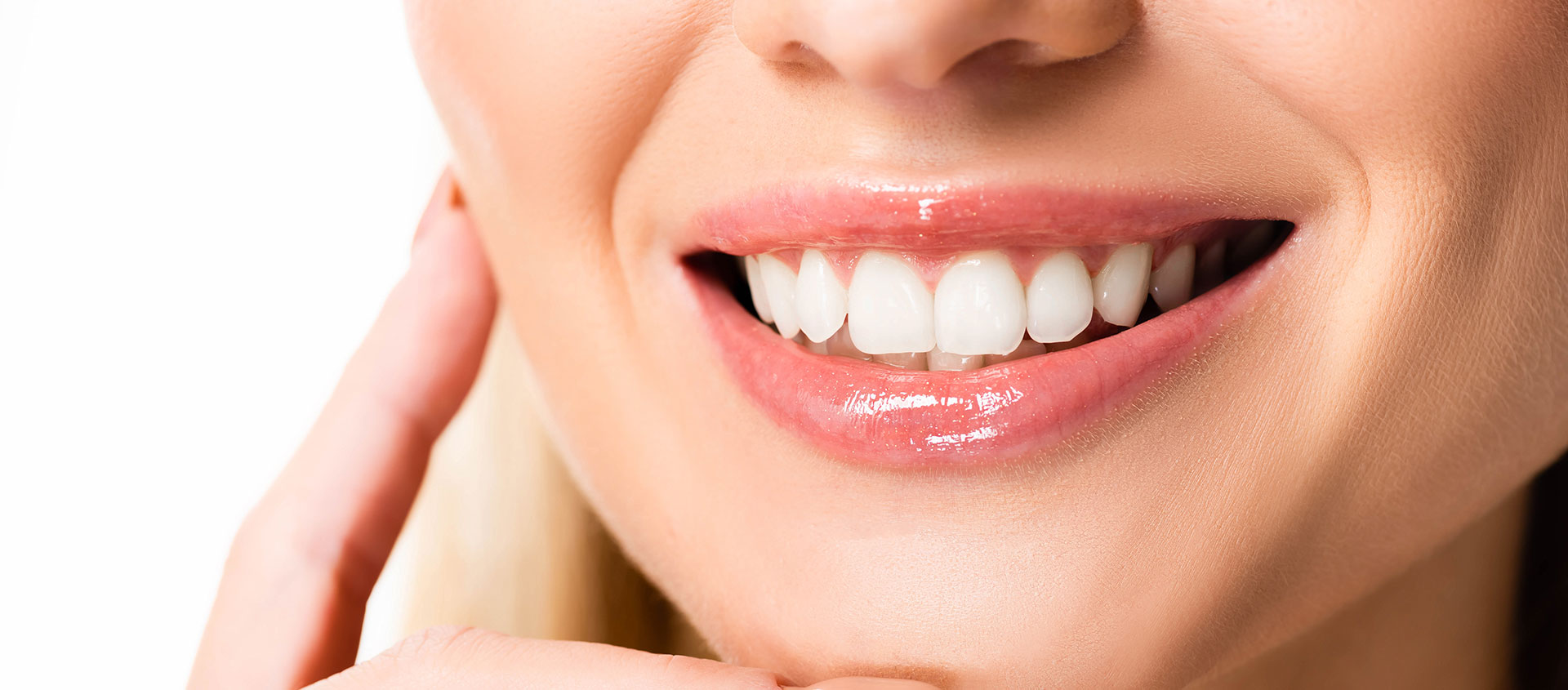 Dental veneers conceal tooth imperfections that detract from the beauty of your smile in Titus Dentistry in Middletown, IN
